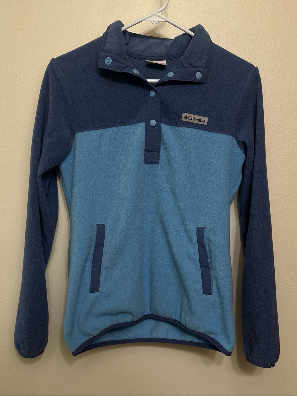 Columbia Light and Dark Blue Half-Snap Fleece Pullover